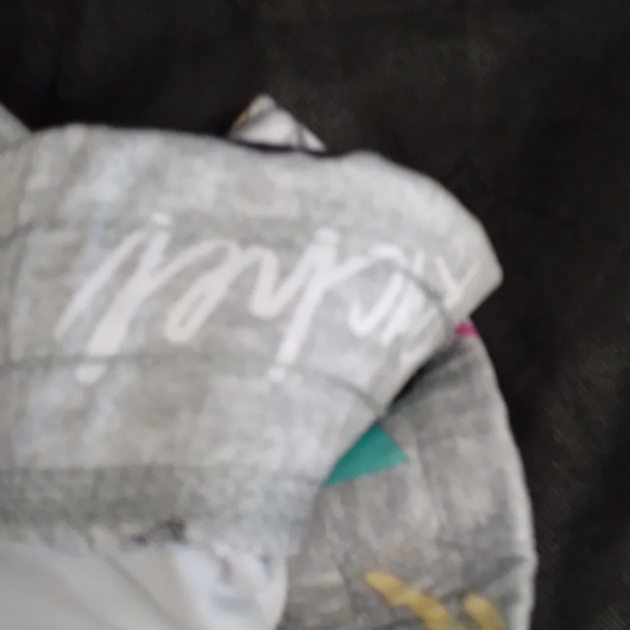 Friends Pants - Picture 13 of 15